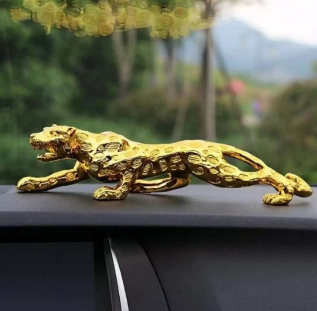 Leopard Sculpture